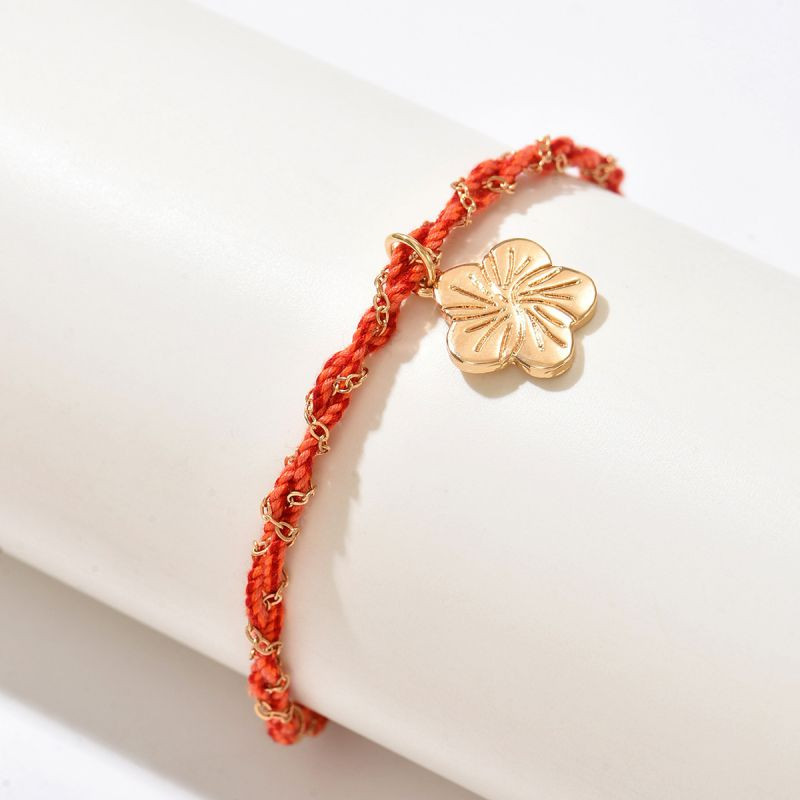 Браслет-нить с золотистым клевером CJR61481