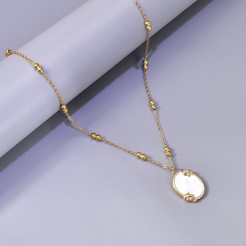 Золотистая цепочка с круглым перламутровым медальоном CJL14389