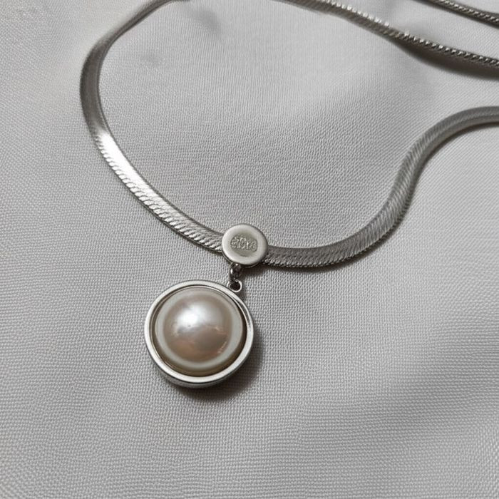 Цепочка снейк с подвеской в форме жемчужины в кристальном ореоле J10532CJJ