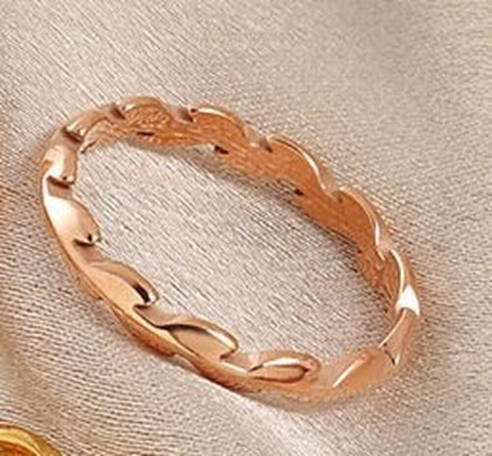 Тонкое кольцо-цепочка из мелких золотистых звеньев J11173CJJ Тонкое кольцо-цепочка из мелких золотистых звеньев J11173CJJ