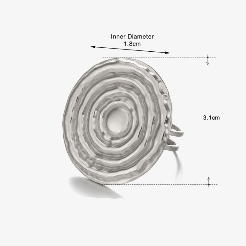 Стальное кольцо с рельефным изображением луны и звезд CJN25423