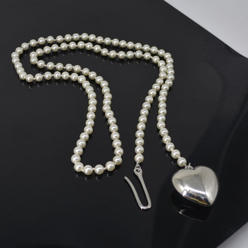 Длинный жемчужный сотуар с кулоном-сердцем DNS11148CJJ
