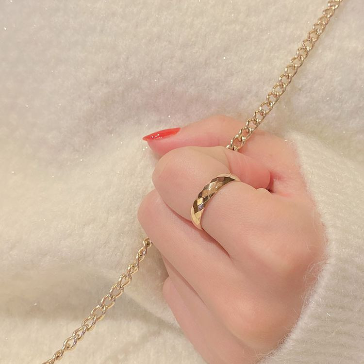 Кольцо стальное с напылением золотом обручальное J10191CJJ Кольцо стальное с напылением золотом обручальное J10191CJJ