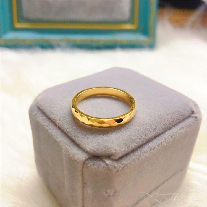 Кольцо стальное с напылением золотом обручальное J10191CJJ