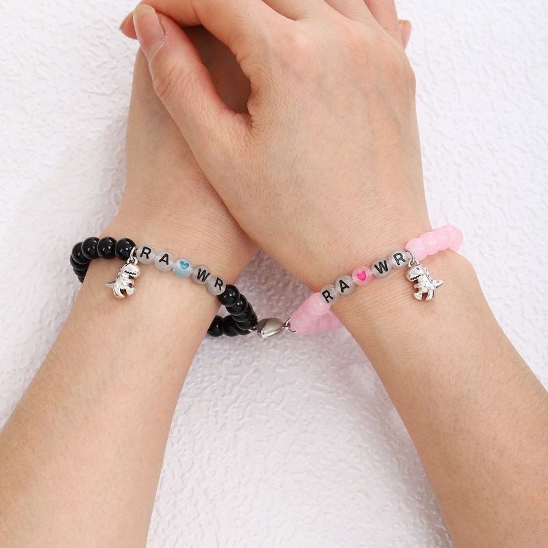 Парные браслеты лесные обитатели с подвесками-зайками CJP84500