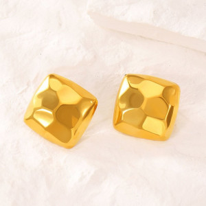 Чеканные золотистые серьги Квадрат CJD62472 Чеканные золотистые серьги Квадрат CJD62472