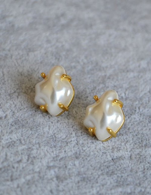 Аристократичные серьги-пусеты барочный жемчуг Z03575