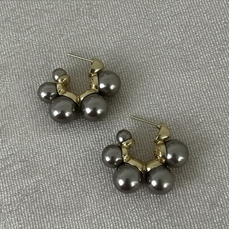 Серьги-кольца конго с пятью жемчужными бусинами цвета антрацит 1J11811CJJ