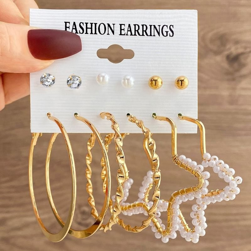 Комплект золотистых серег Звездное сияние с жемчугом и цепями CJC88938