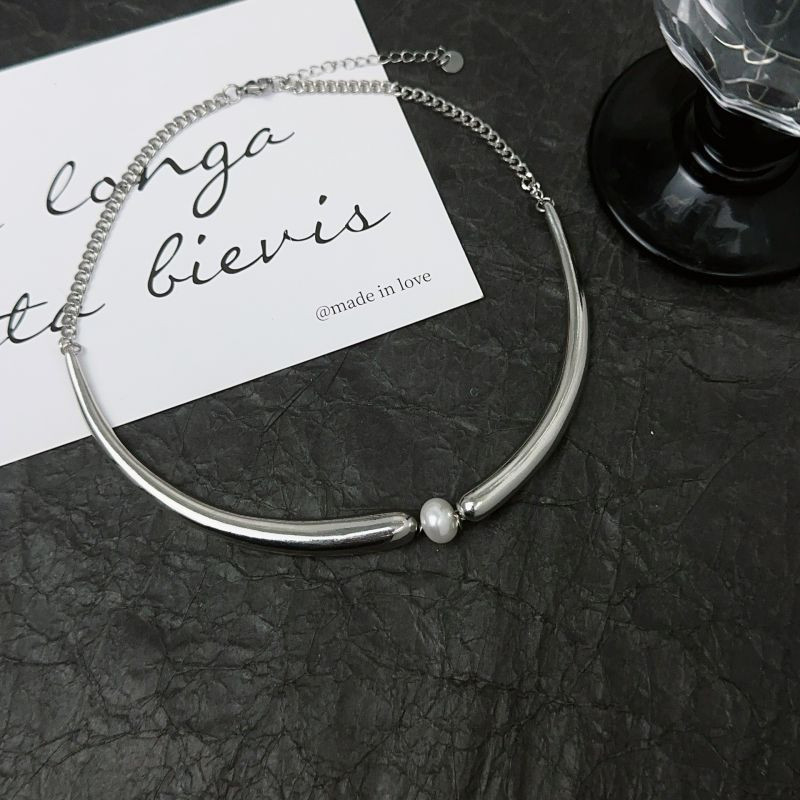 Массивный серебристый чокер из крупных гладких звеньев CJL19697 Массивный серебристый чокер из крупных гладких звеньев CJL19697