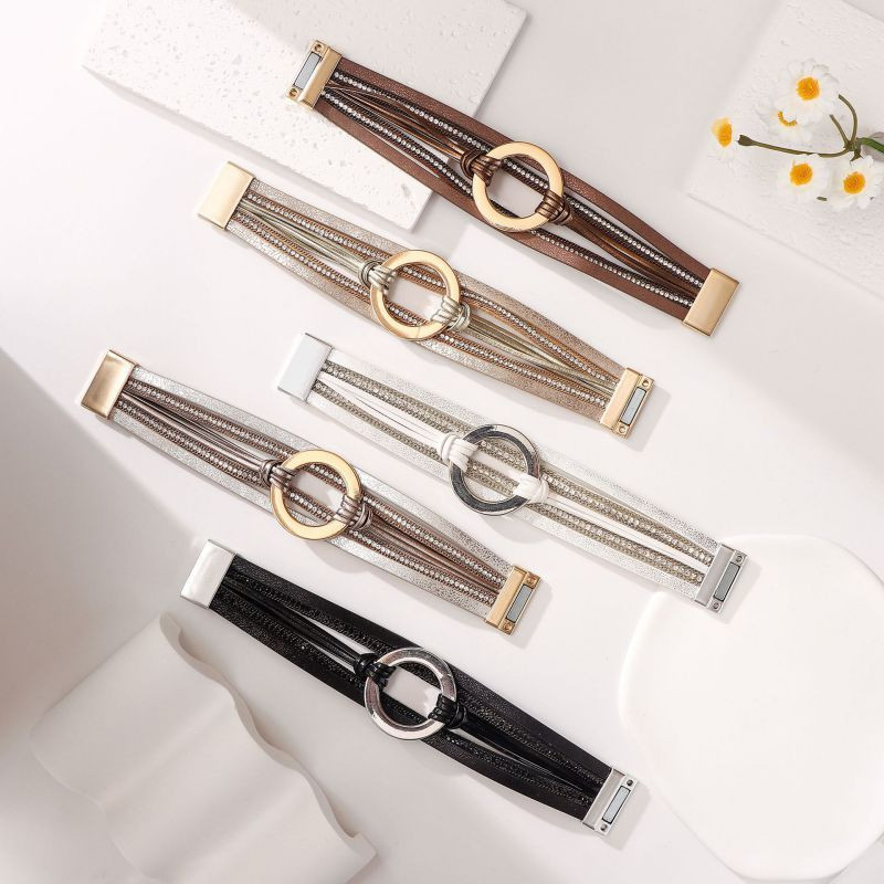 Браслет кожаный с крупным металлическим кольцом CJT05183 Браслет кожаный с крупным металлическим кольцом CJT05183