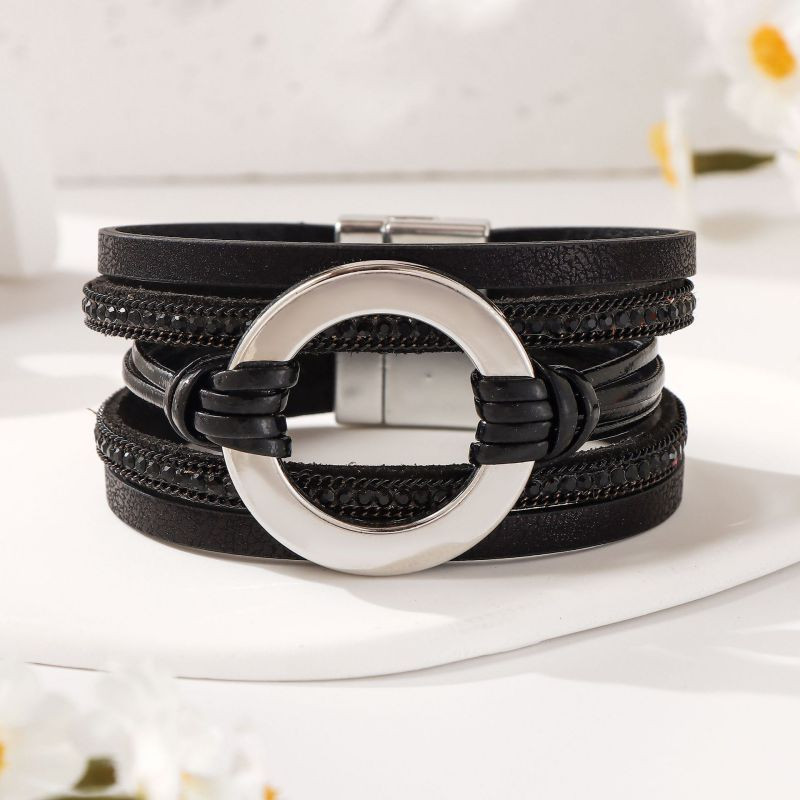 Браслет кожаный с крупным металлическим кольцом CJT05183 Браслет кожаный с крупным металлическим кольцом CJT05183