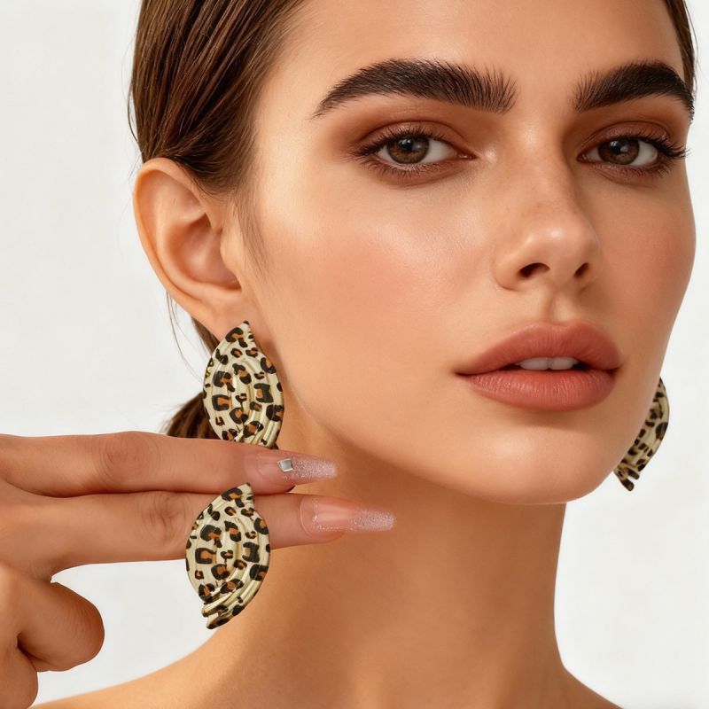 Серьги-гвоздики CJT18822