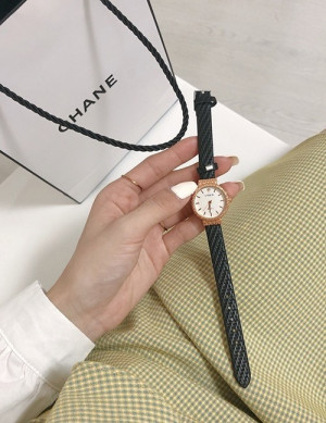 Женские часы L17382