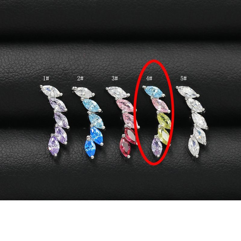 Серьга с градиентным фиолетовым цирконом из титановой стали CJX70869