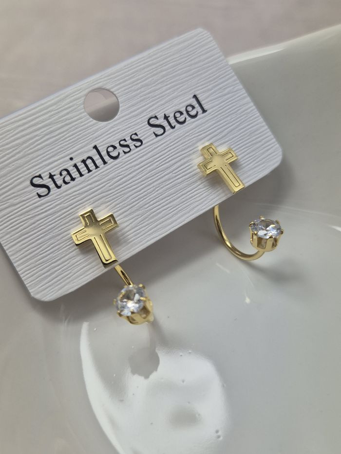 Золотистые стальные серьги-джекеты с объемными крестиками и стразами 1J10380CJJ
