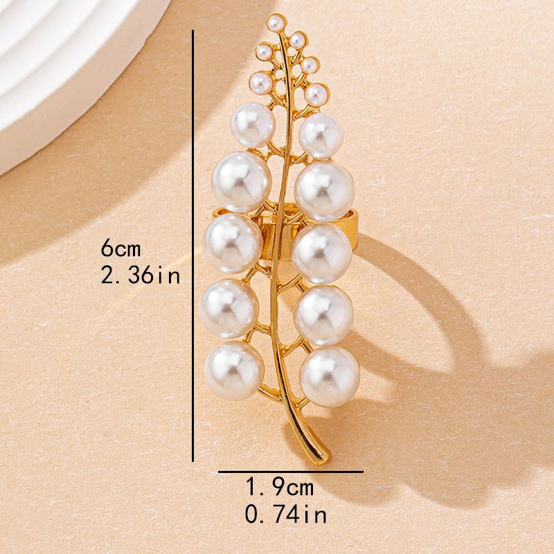 Кольцо в виде цветущей веточки с жемчугом CJP54250