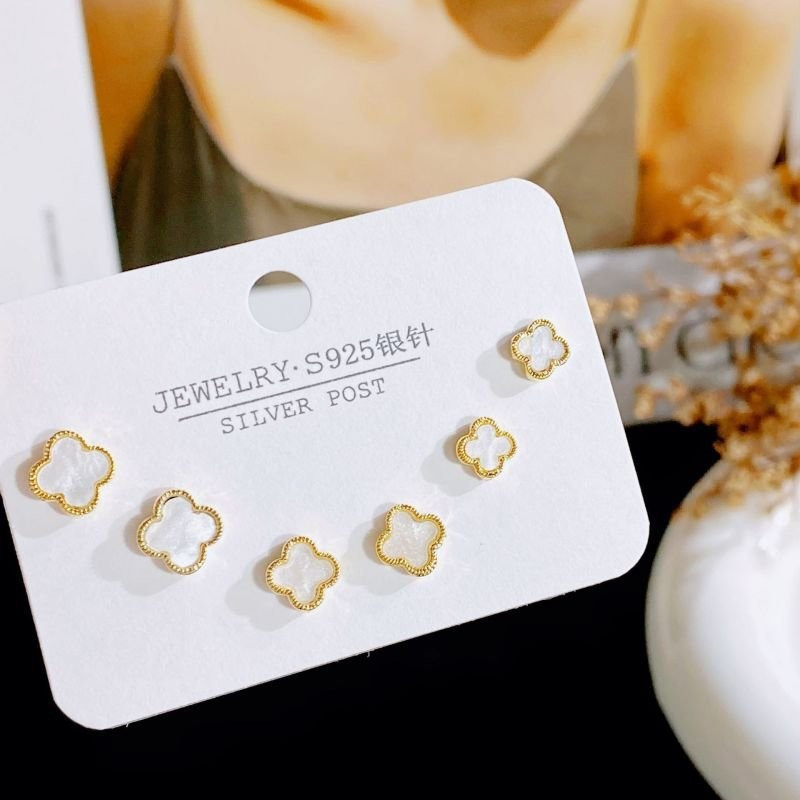 Ювелирный комплект серег CJC99405 Ювелирный комплект серег CJC99405