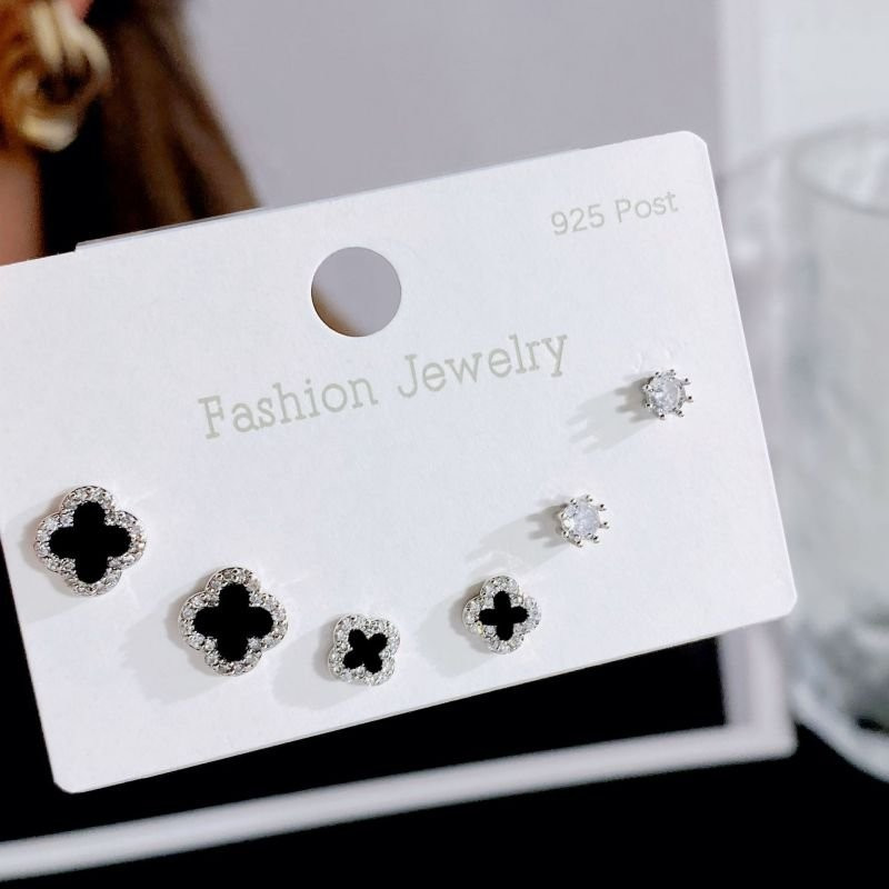 Ювелирный комплект серег CJC99405 Ювелирный комплект серег CJC99405