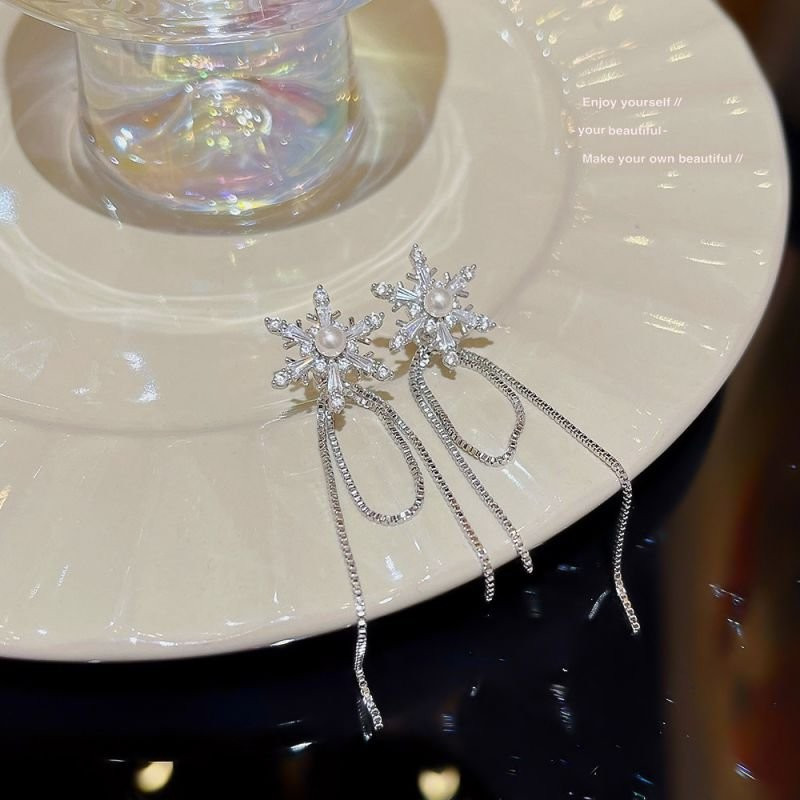 Серьги-гвоздики с цветком и длинными цепочками CJD94488