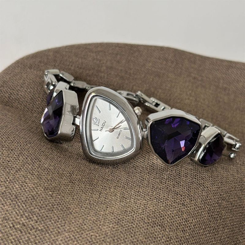 Женские часы CJT22026