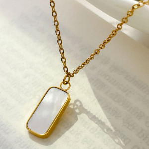 Минималистичная цепочка с кулоном из цельного перламутра J10542CJJ Минималистичная цепочка с кулоном из цельного перламутра J10542CJJ