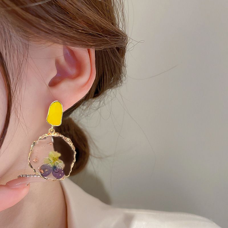 Висячие серьги с натуральными сухоцветами в круглой оправе CJH50879