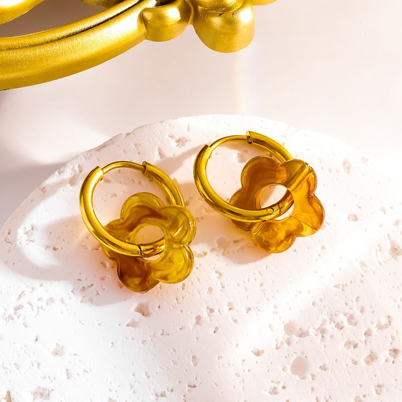 Серьги-кольца с янтарными цветами CJN34367