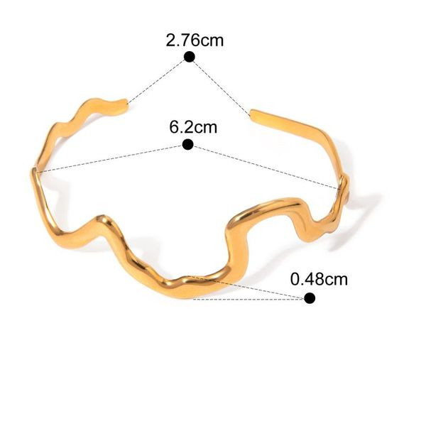Браслет жесткий с волнообразным дизайном в золотистом цвете CJL41071