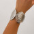 Жесткий браслет CJJ69547