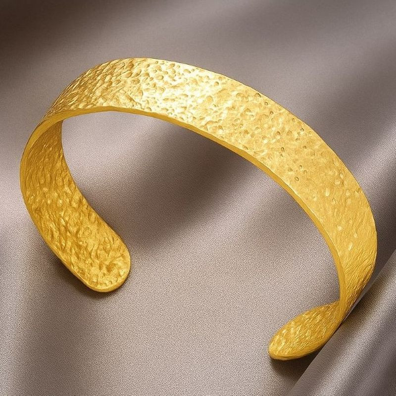 Браслет жесткий сияющий с эффектом алмазной грани 1J12205CJJ