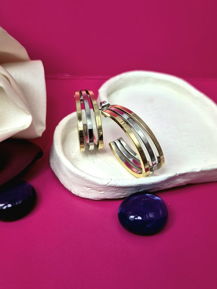 Серьги стальные с напылением золотом J11501CJJ