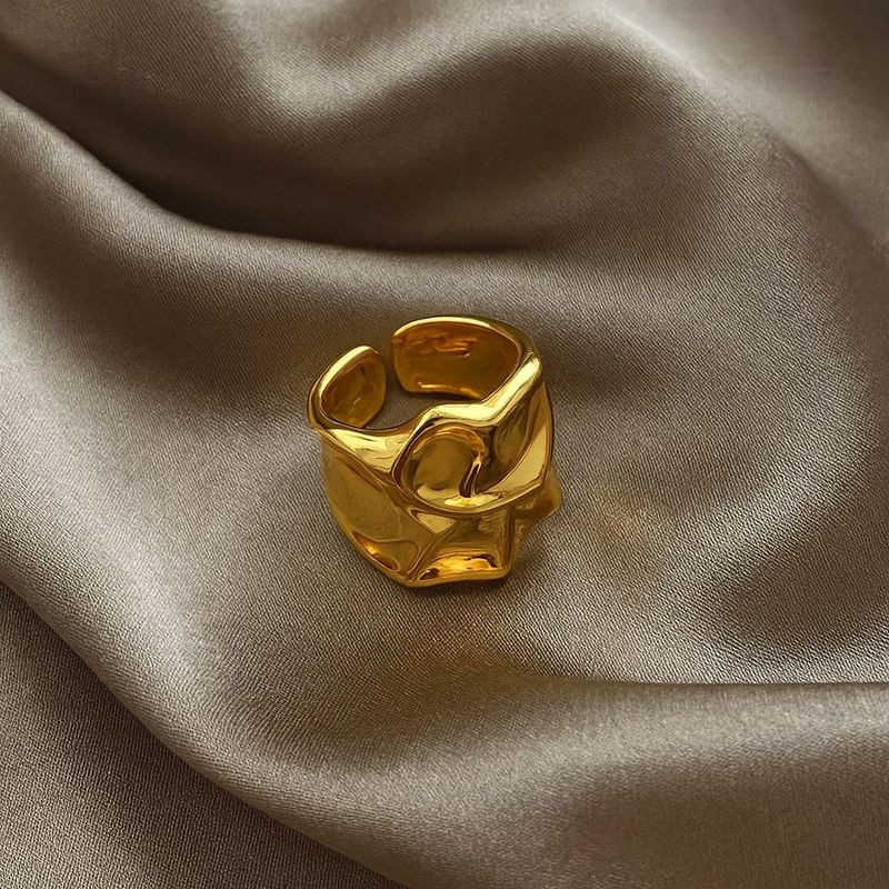 Массивное кольцо с фактурой «мятый металл» 1J12367CJJ