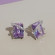 Вечерние серьги с лавандовыми кристаллами CJQ20356 Вечерние серьги с лавандовыми кристаллами CJQ20356