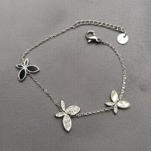 Браслет цепочка с сияющими бабочками J11200CJJ