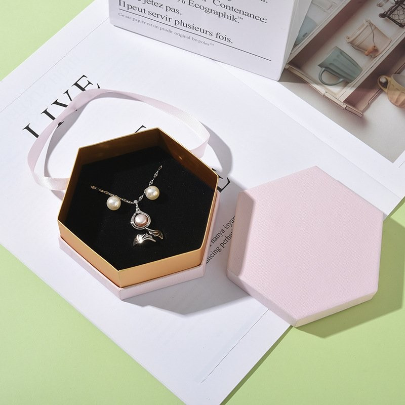 Коробка N84976 Коробка N84976