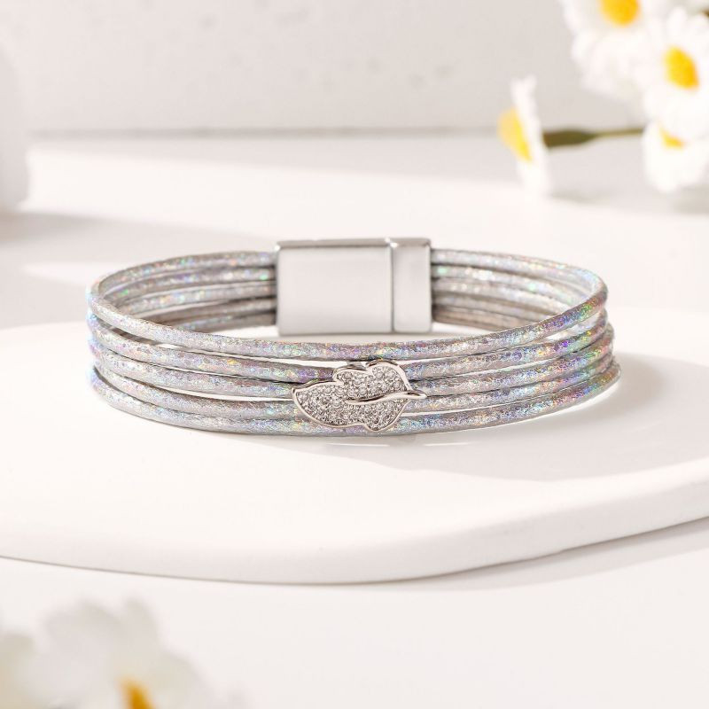 Жесткий браслет CJT05202