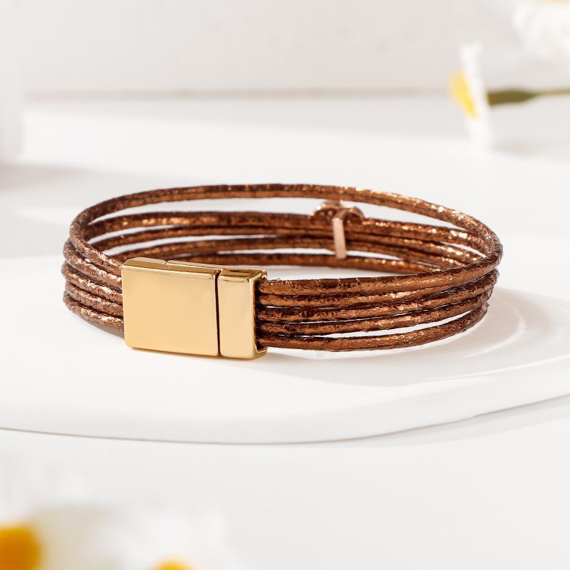 Браслет жесткий разомкнутый с наконечниками-кристаллами CJT05202