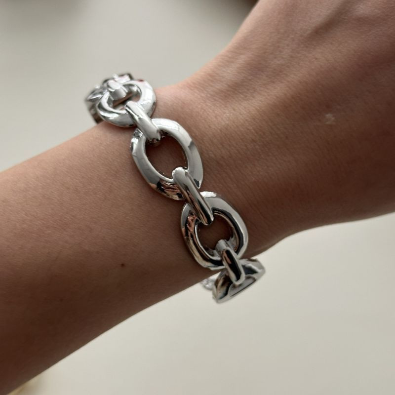 Браслет из крупных золотистых звеньев CJL16314