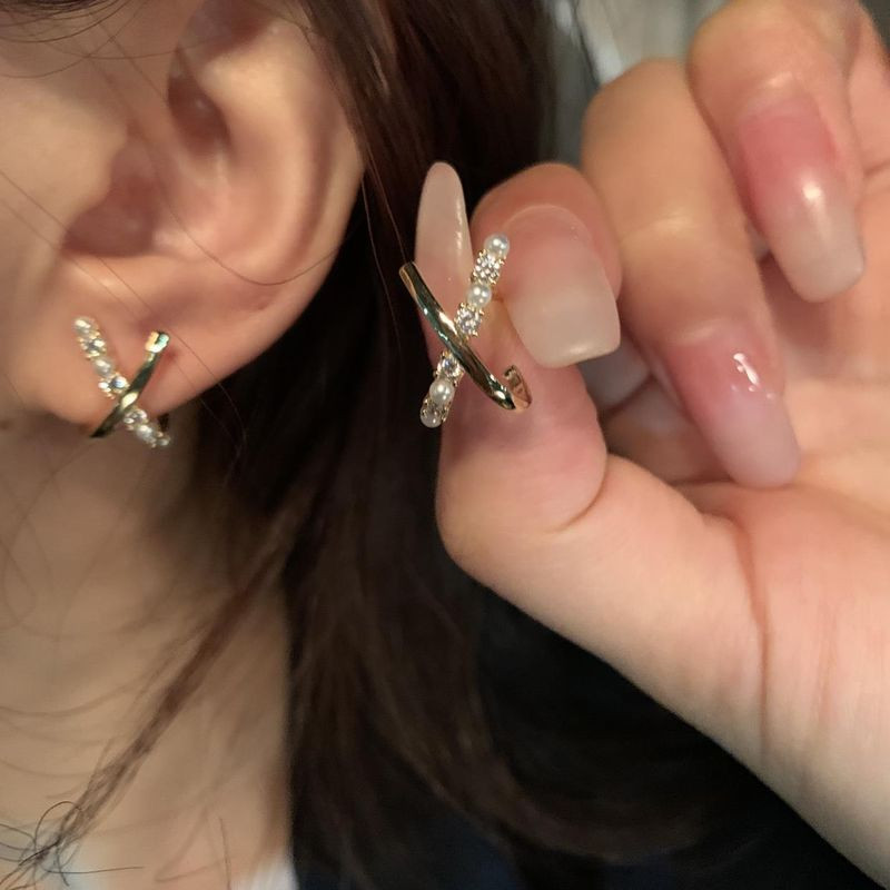 Серьги-пусеты «X-стиль» с жемчужной дорожкой 1J11817CJJ