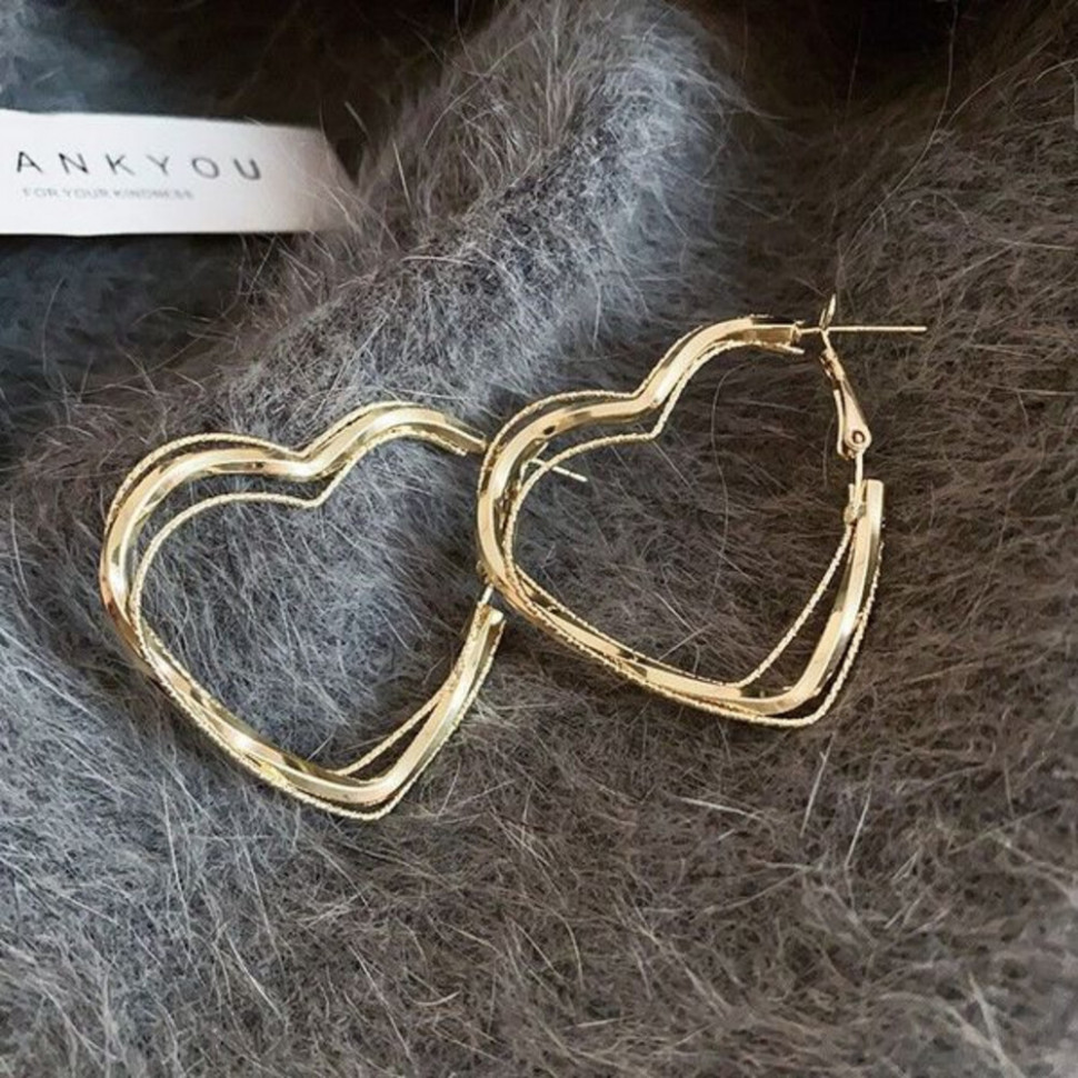 Многослойные золотистые серьги-пусеты в форме переплетенных сердец CJ10185 Многослойные золотистые серьги-пусеты в форме переплетенных сердец CJ10185