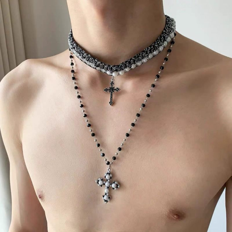 Готическое колье с крестом CJZ43484