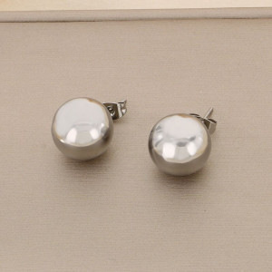 Серебристые серьги-пусеты Сферы CJH65505