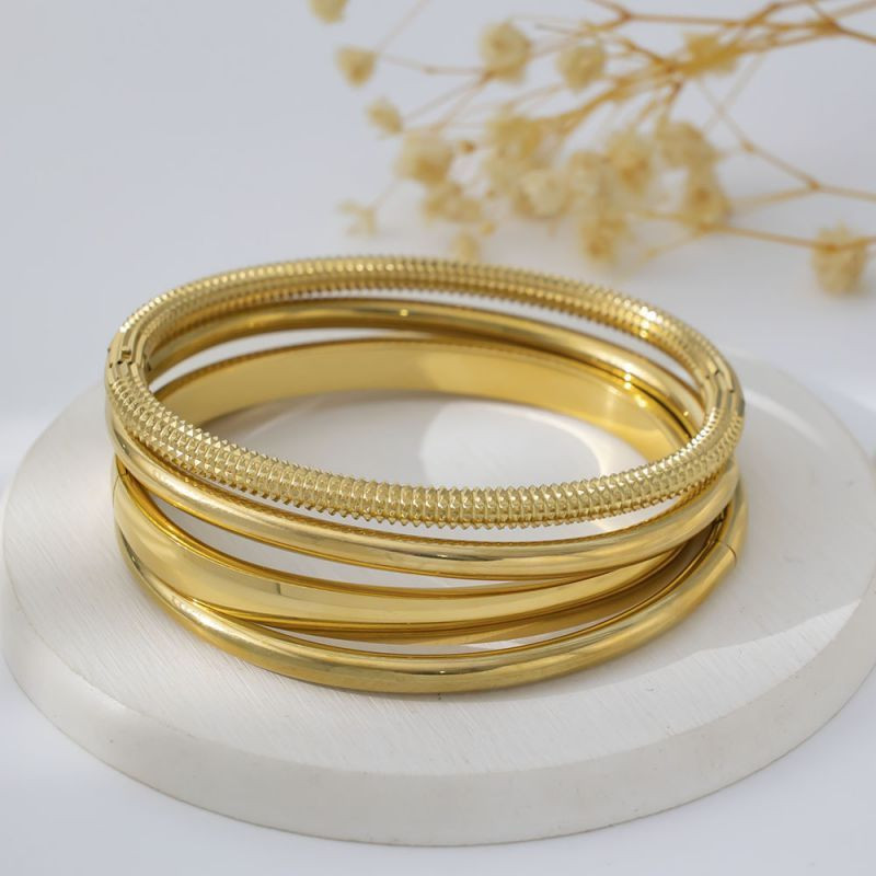 Браслет жесткий тонкий с глянцевой полировкой CJL30315