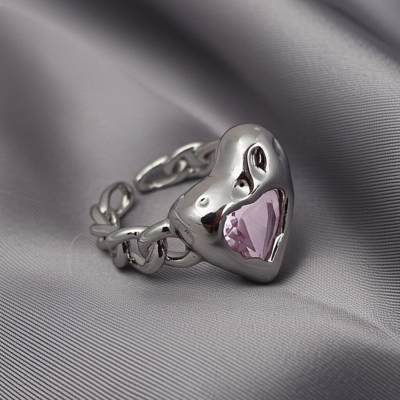 Кольцо с объемным розовым сердцем в платиновом блеске 1J11920CJJ