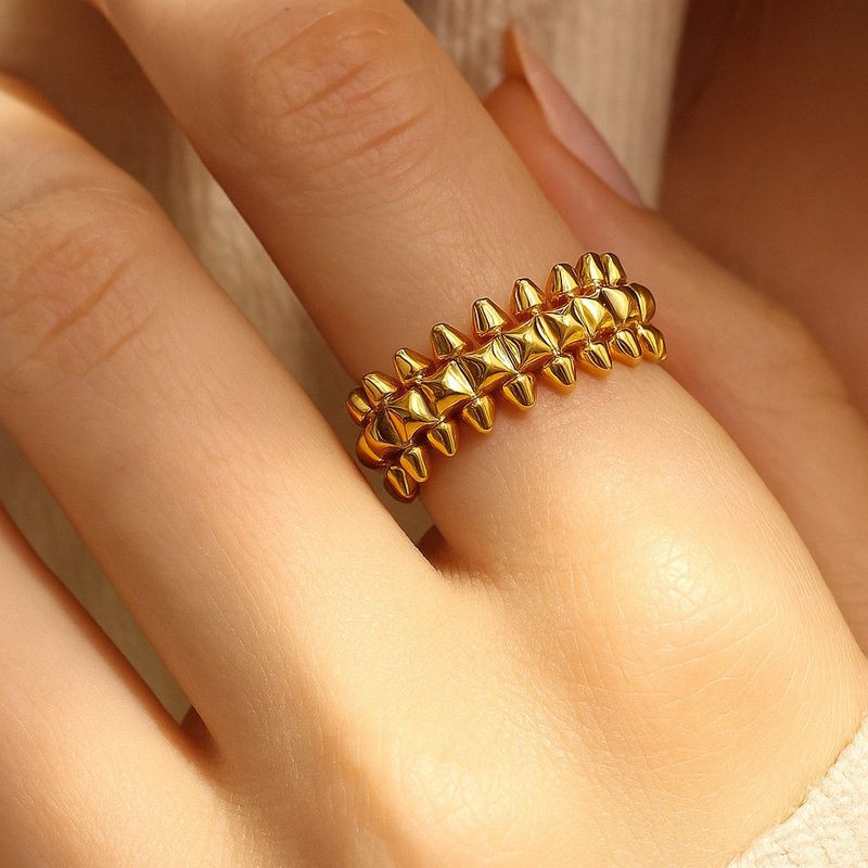 Кольцо медицинская сталь с напылением золотом 1J12068CJJ Кольцо медицинская сталь с напылением золотом 1J12068CJJ