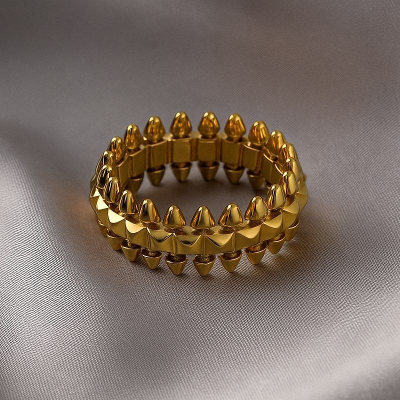 Золотистое стальное кольцо с острыми шипами 1J12068CJJ
