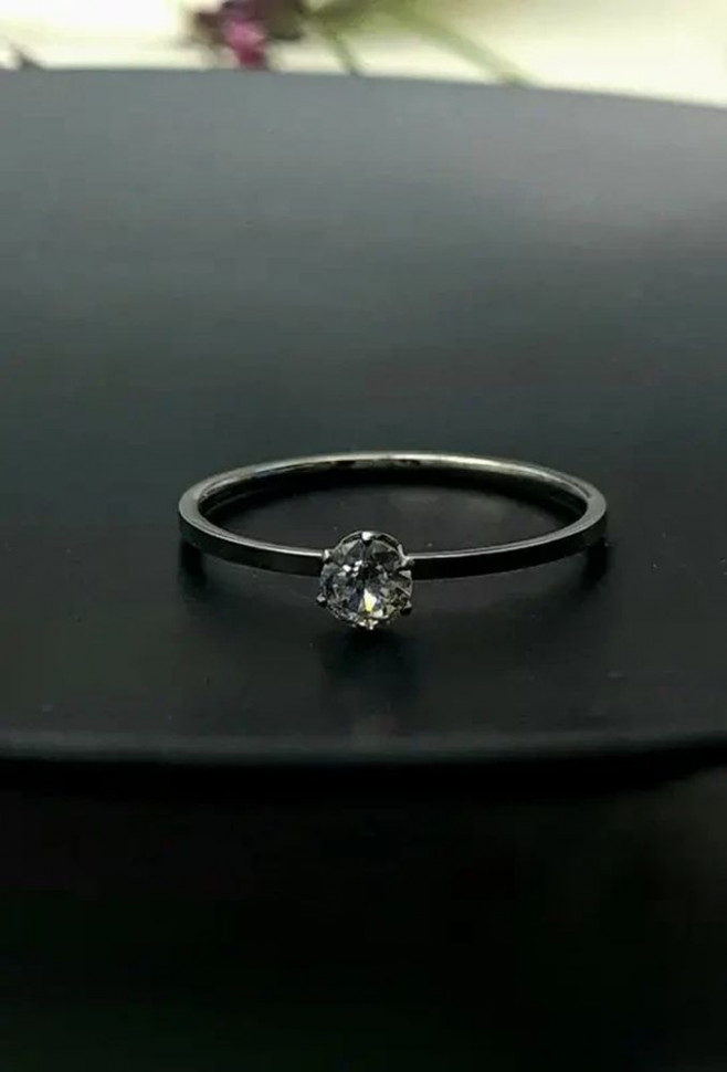 Кольцо стальное с фианитом J10233CJJ Кольцо стальное с фианитом J10233CJJ