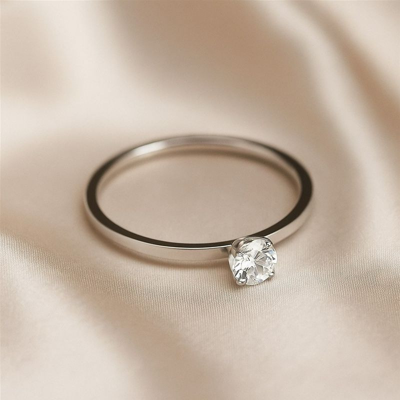 Тонкое стальное кольцо с подвеской-кристаллом J10233CJJ Тонкое стальное кольцо с подвеской-кристаллом J10233CJJ