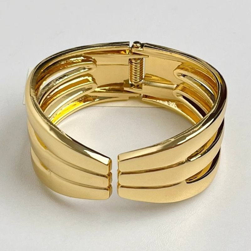 Жесткий браслет CJL26416 Жесткий браслет CJL26416